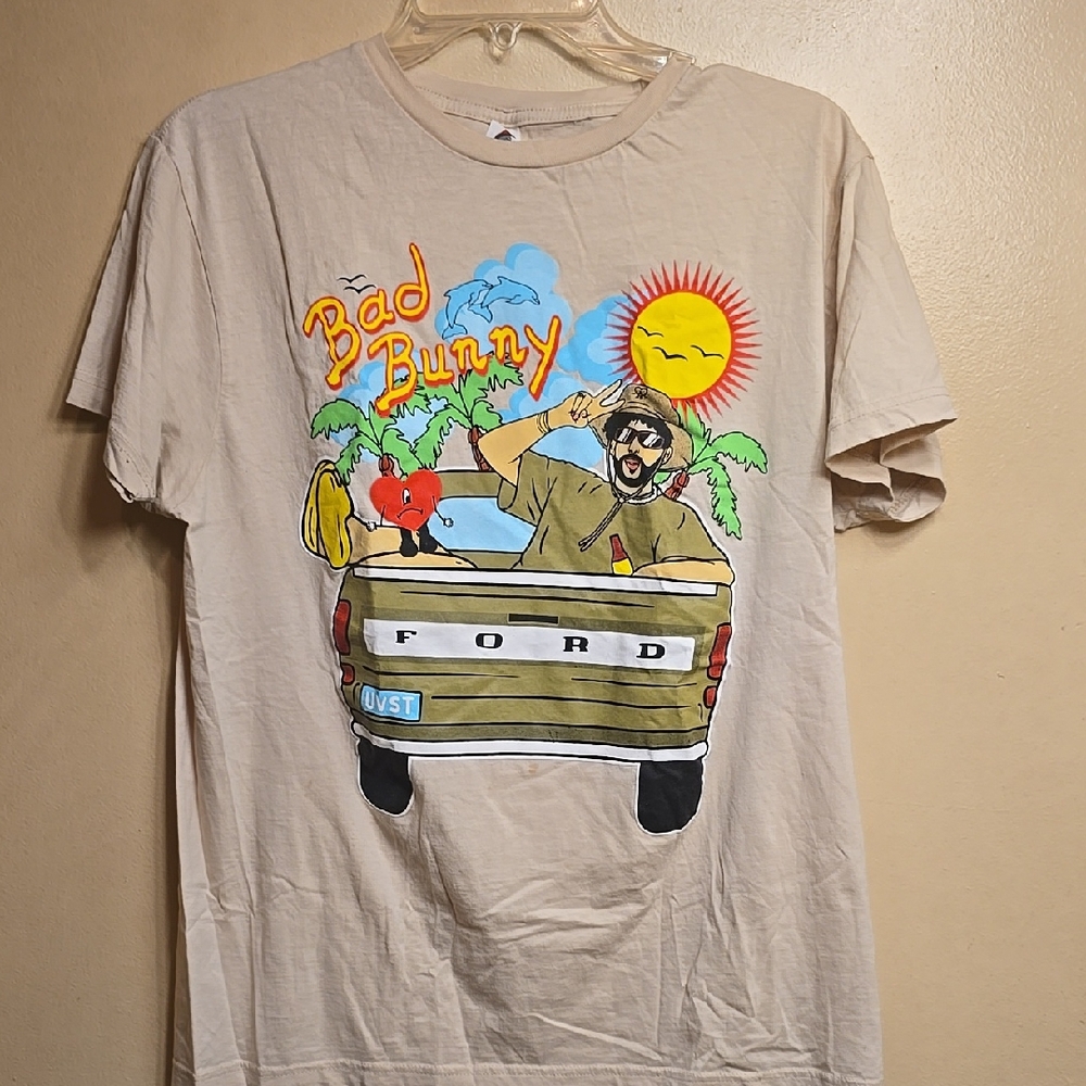 Bad Bunny Graphic T-Shirt - Cream